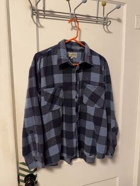 Wilderness Blue and Black Plaid Flannel Shirt Size XL